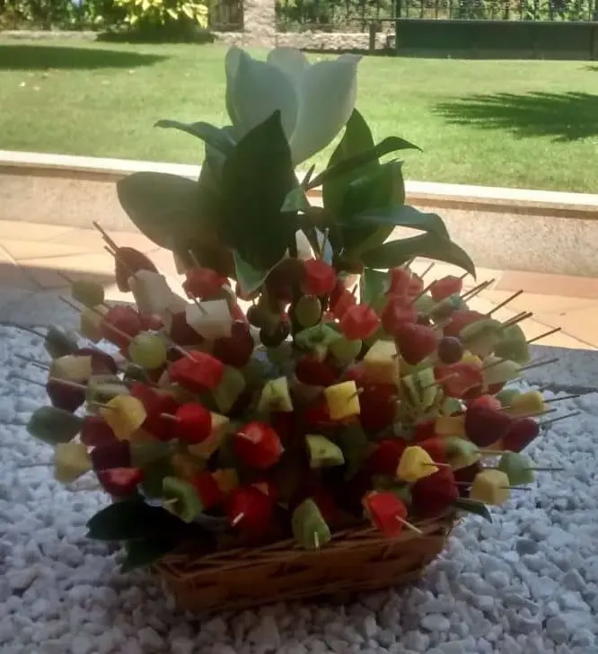 cesta mediana fruta