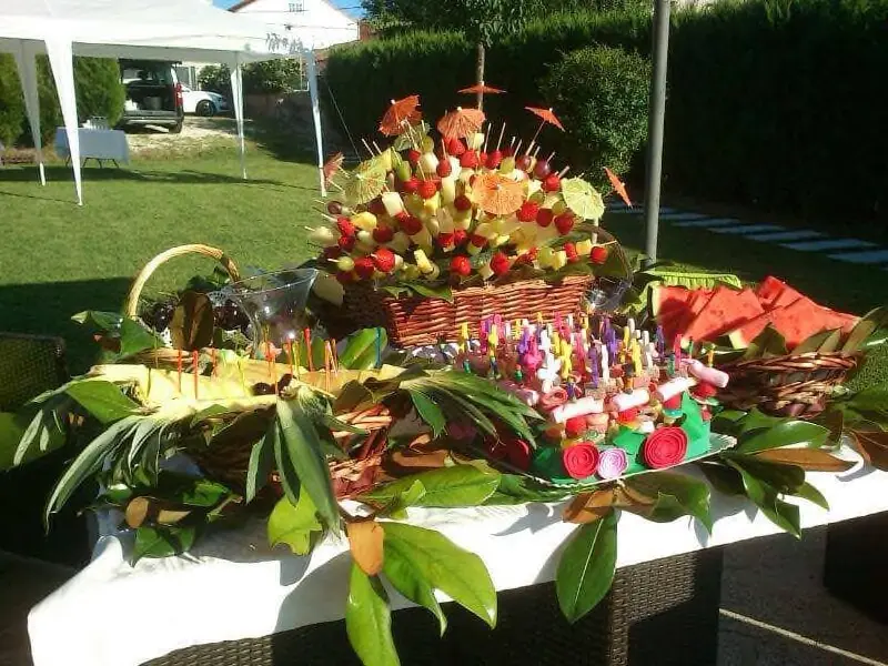 mesa fruta pequeña